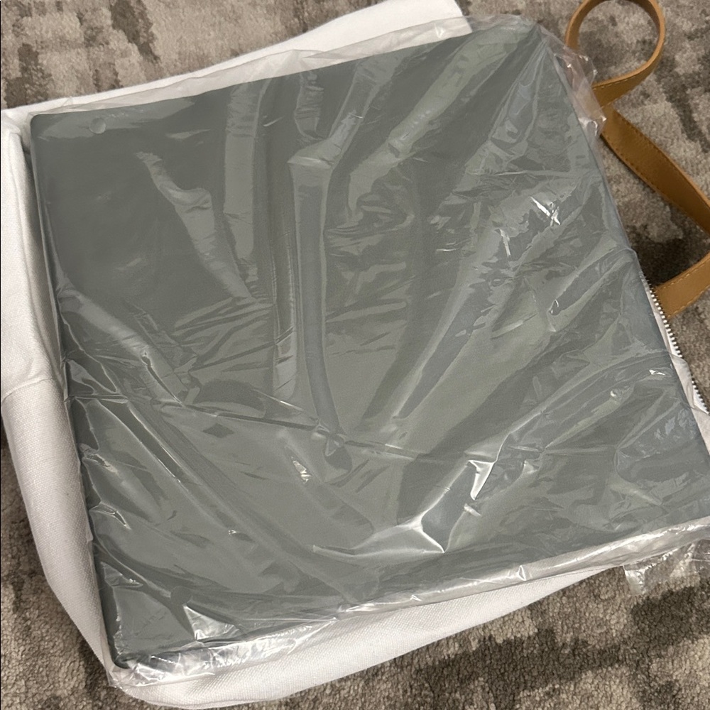 NWT Cozy Earth Bamboo Flat Sheet - King